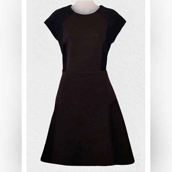 Taylor Ribbed Color-block A-Line Dress Size 8 - Picture 2 of 5